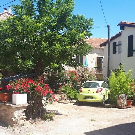 Jolie petite maison dans hameau en pleine nature Taussac-la-Billiere Extérieur photo