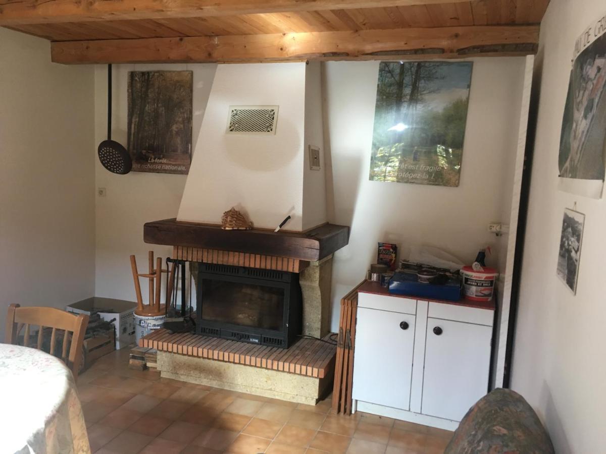 Jolie petite maison dans hameau en pleine nature Taussac-la-Billiere Extérieur photo